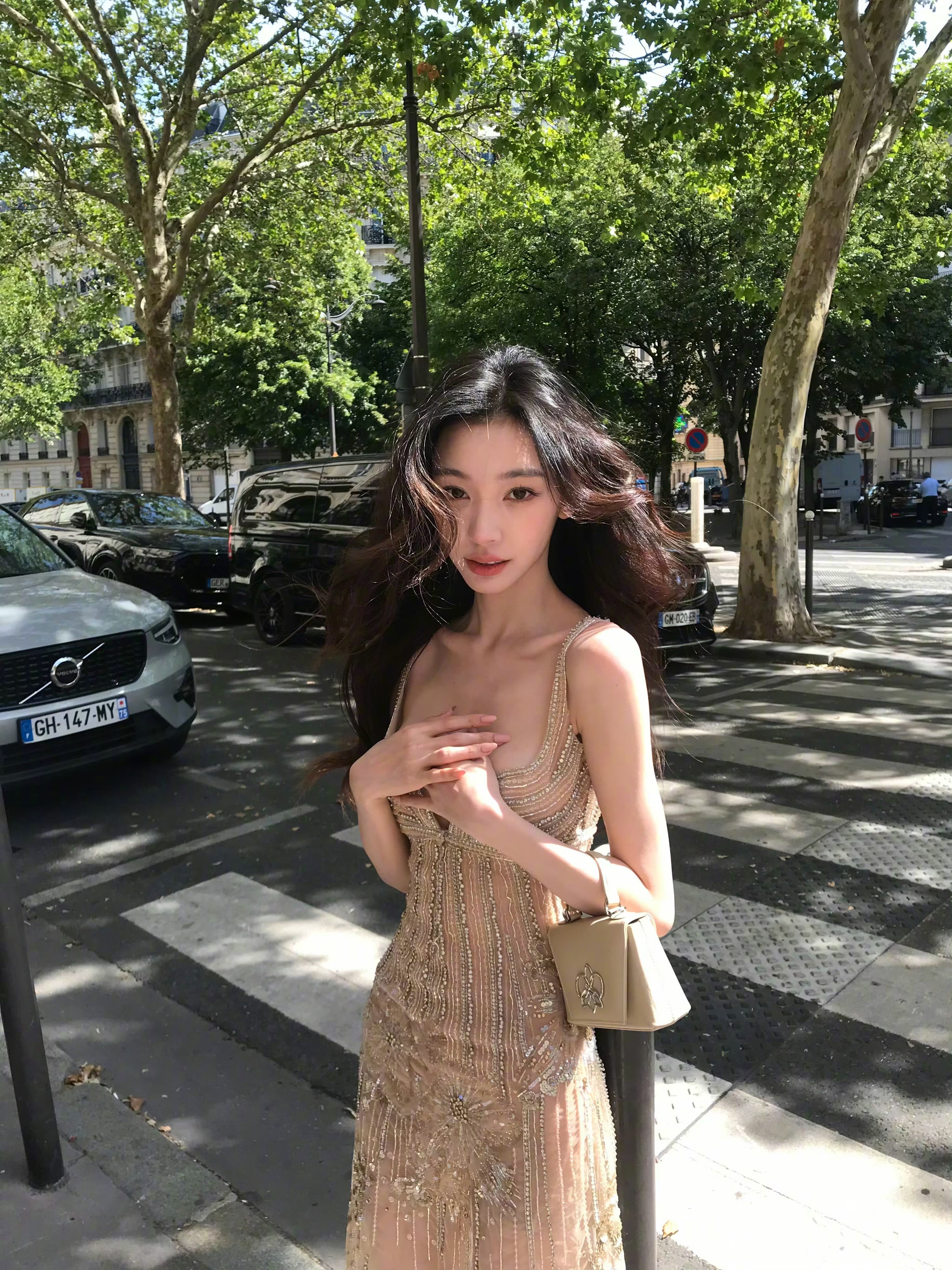 易梦玲原相机live直出 谁懂！怎么原相机live直出都这么绝啊！小头窄肩这比例