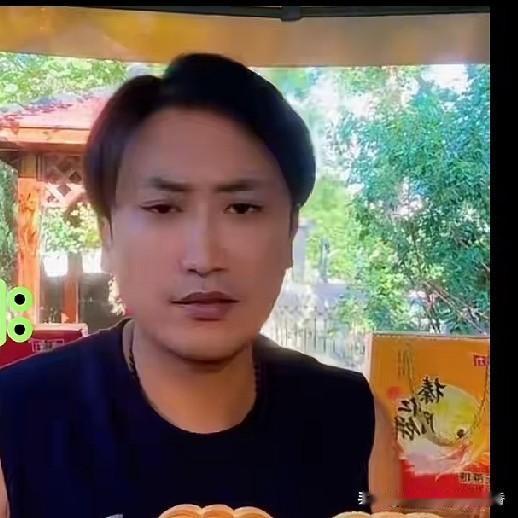 赵玉田和谢永强在戏里是一对好朋友，在戏外却因为带货闹掰了。原因是两人同时带一个厂