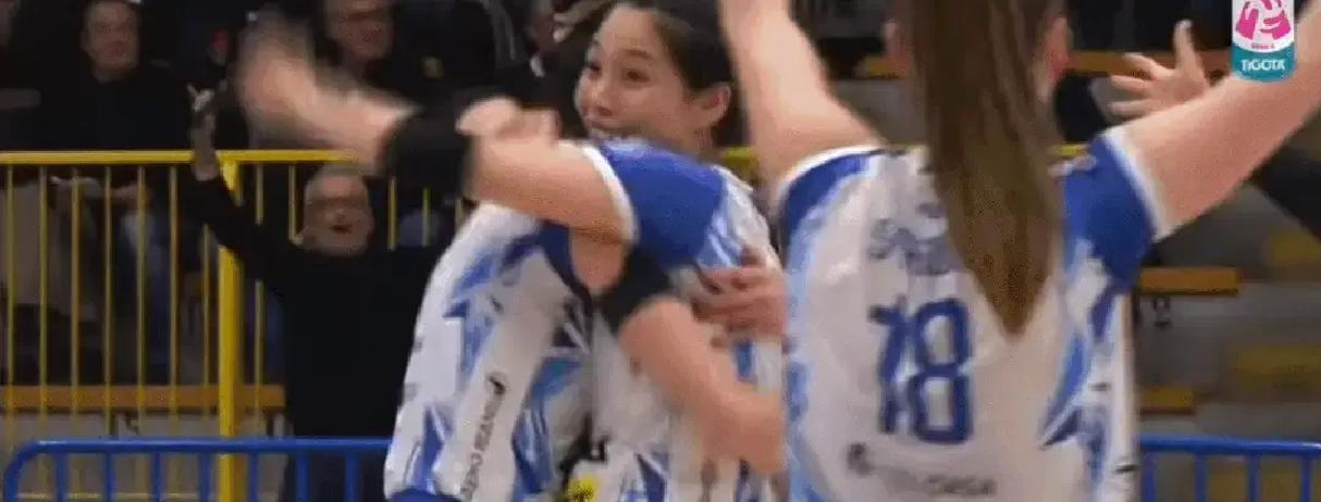 她连国家队都没进，却在意大利打爆了世界冠军。
 
你没看错。庄宇珊，这个在国内名