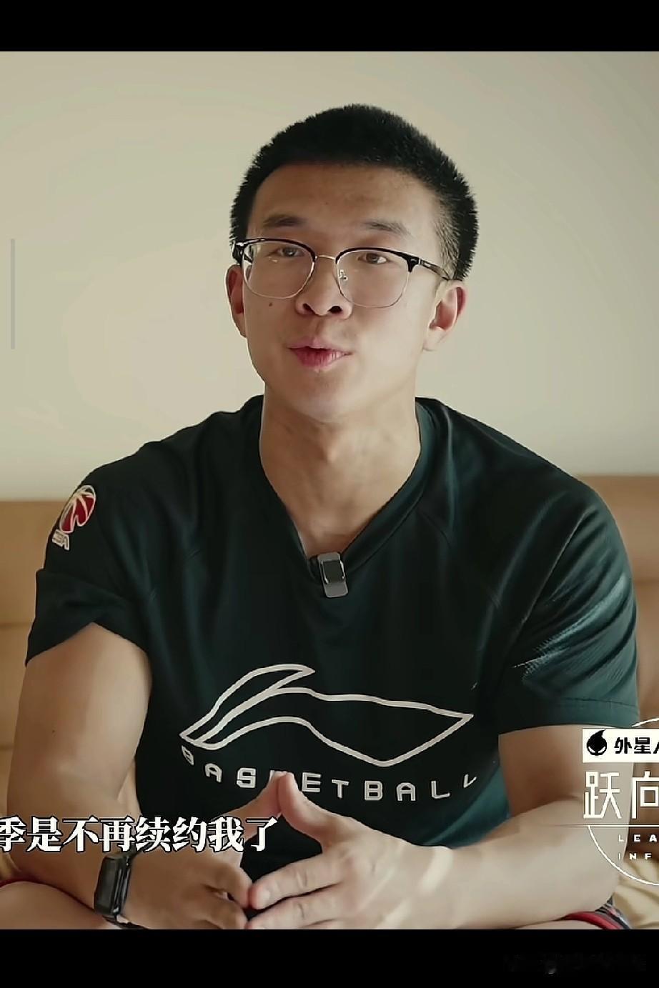 杨瀚森翻译被告知不再续约，也就意味着下赛季杨瀚森要自己一个人战斗了！

开拓者队