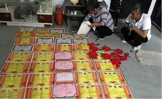 湖南一学霸，高考只考了239分，全校老师都不相信，然而当调取了监控录像后，才发现