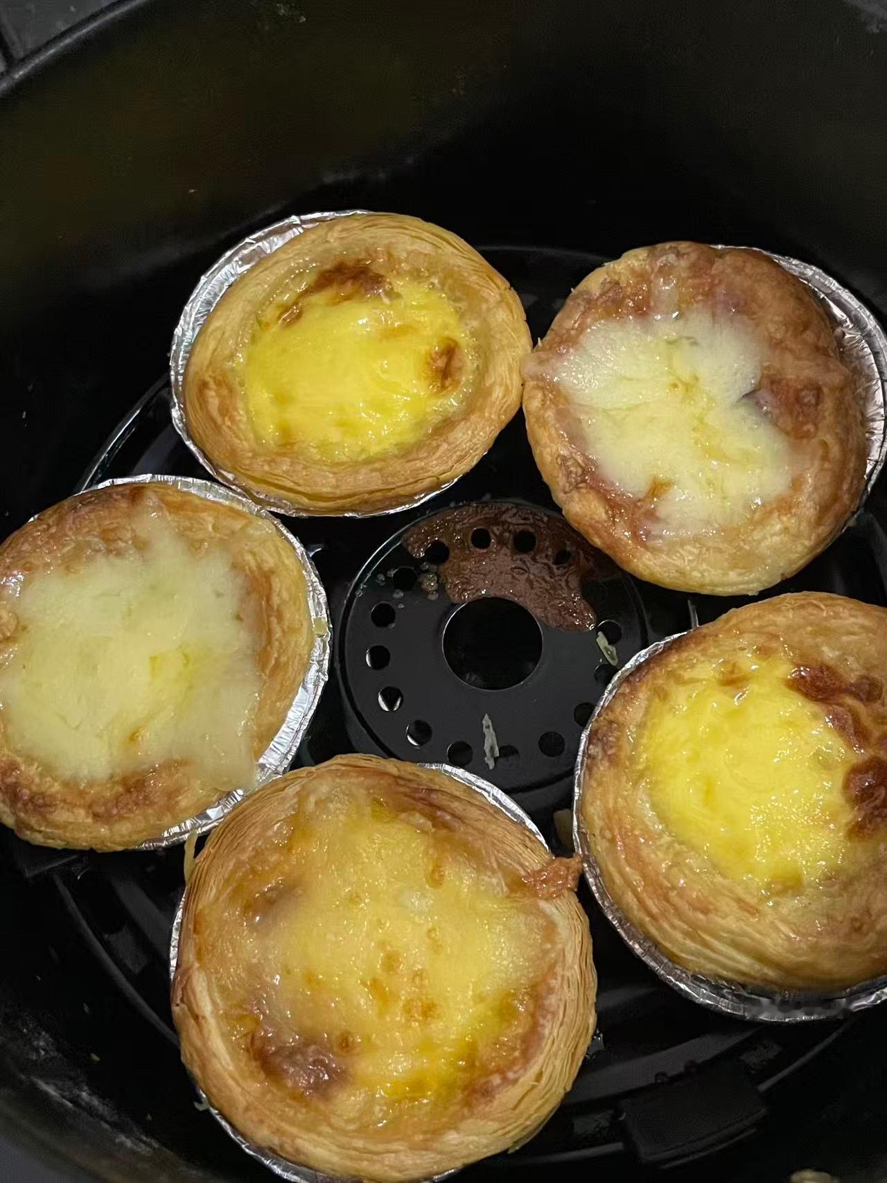 吃上了Z大厨烤的香喷喷芝士蛋挞​​​