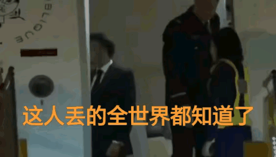 一巴掌后，布吉丽特告知了全世界，她才是真正的“掌舵人”
马克龙这一次脸真的丢大了