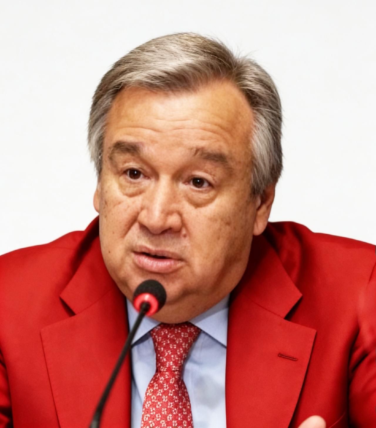 光鲜背后全是算计？这场饭局爆料，撕开国际秩序的遮羞布

昨晚，饭局上发生了一件令