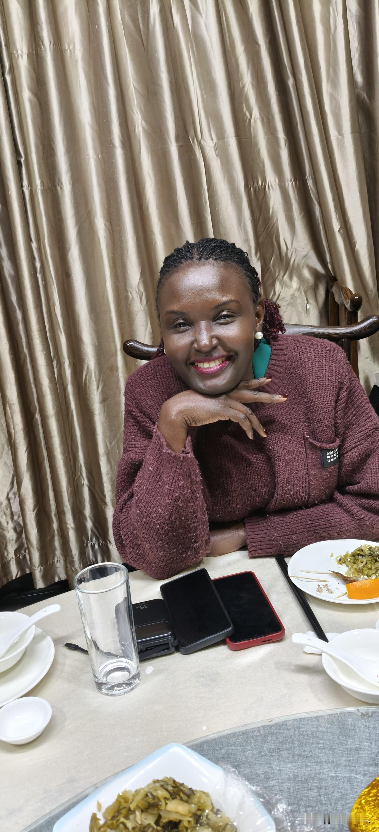 乌干达美女征婚，有意可私聊。