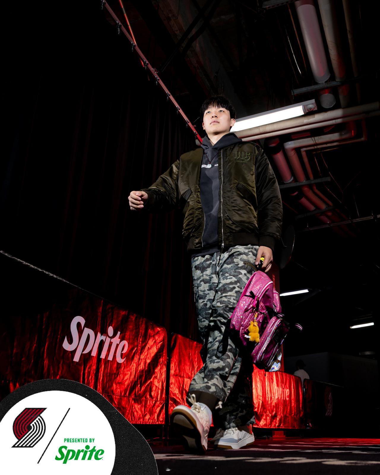 今天东契奇和里夫斯都不打，按照开拓者近期的比赛强度，波特兰胜利有望，不知道杨瀚森