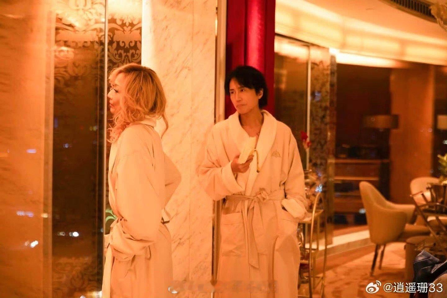 黄子华郑秀文这段拉扯感 论“拉扯感”，《夜王》这对前夫妻CP堪称教科书。黄子华的