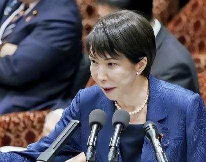 高市早苗反对修改继承法，她的老师安倍晋三当年也曾经反对女性有继承权，导致德仁国王