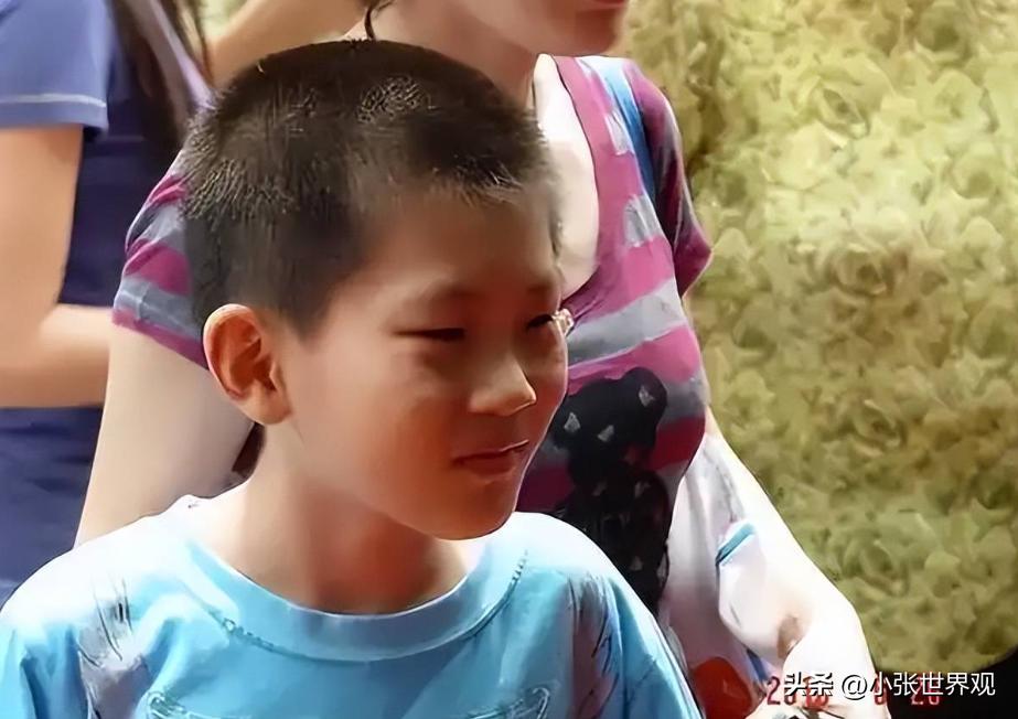 “国家的一大损失！”2000 年山东惊现神童，两天读完小学，10 岁参加高考斩获
