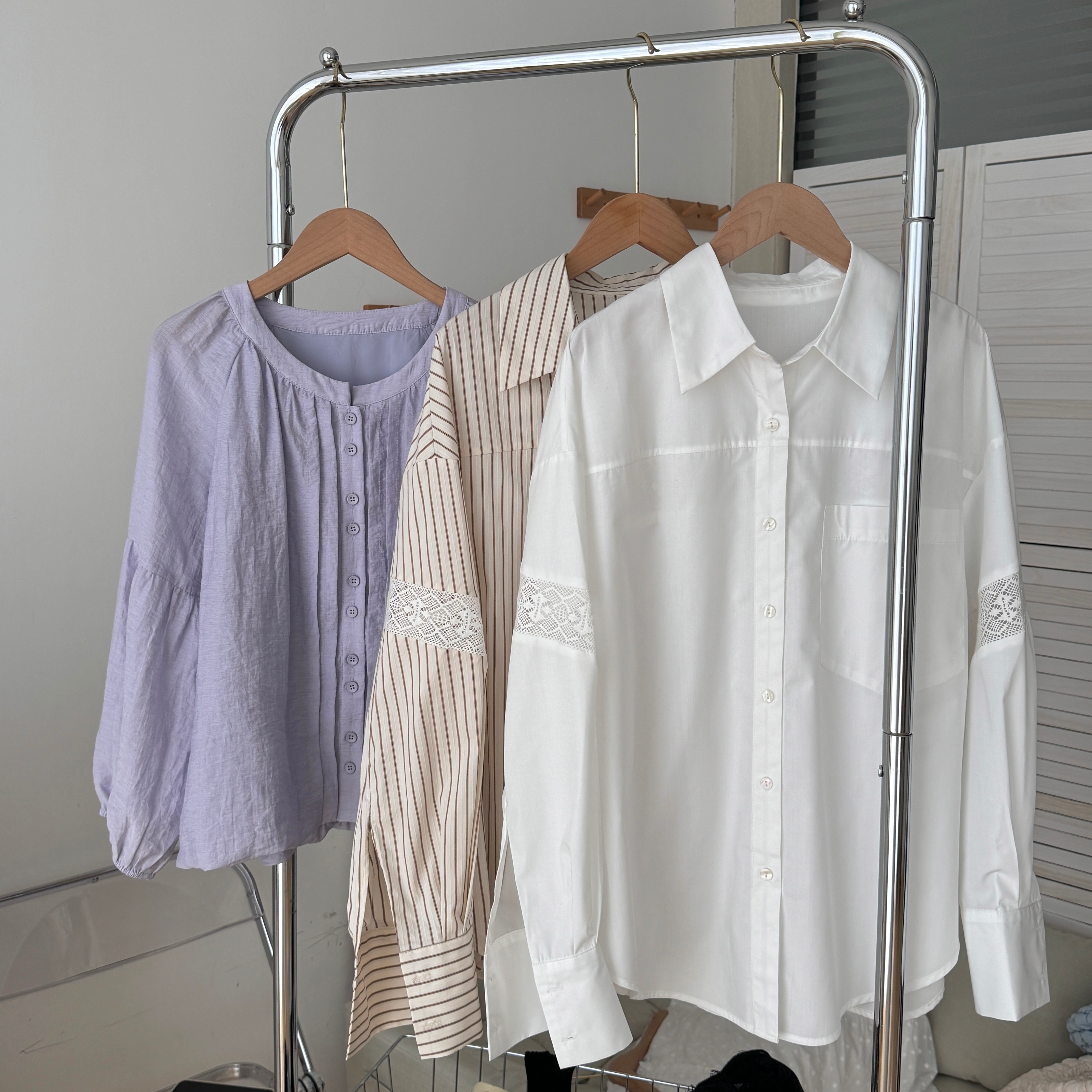 今明两天两款衬衫～随手拍[比耶]这两天重感冒🤧早上躺了一早上，今天的资料可能会