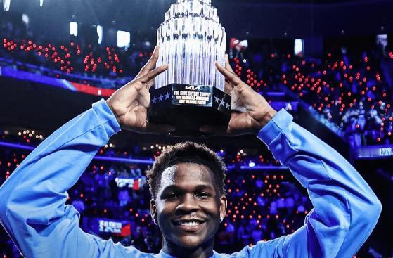 詹姆斯真爱啊！

全明星赛刚落下帷幕，詹姆斯赛后的一段采访直接刷屏篮球圈，不是说