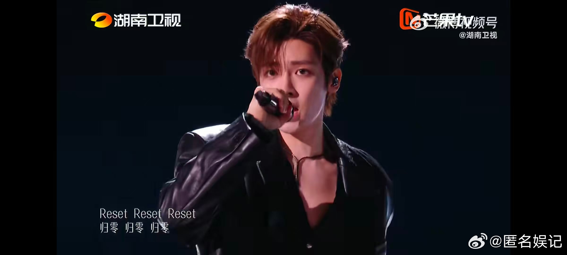 歌手排名侯明昊归零舞台气场全开归零舞台氛围感拉满，歌声铿锵有力，尽显破而后立的少