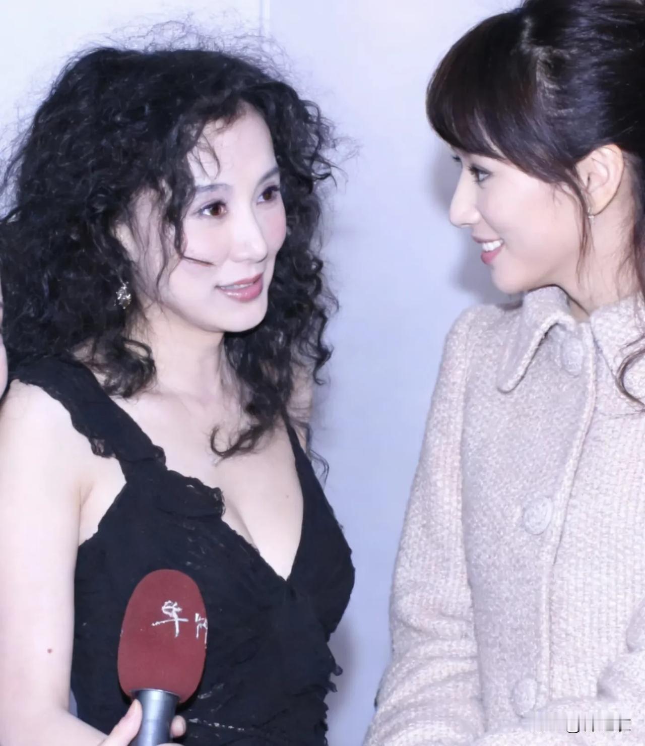 萧蔷和林志玲这两个人确实不在一个跑道上。我认识萧蔷的顺序是：知道她的剧，看了她演