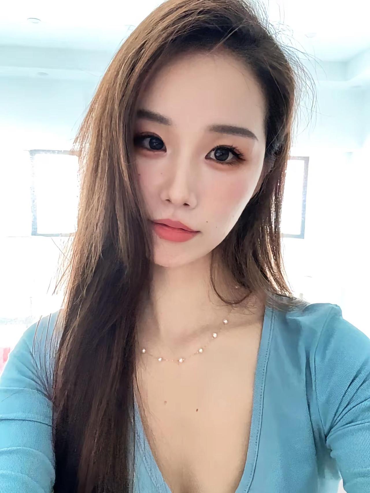 看脸还是看感觉？
