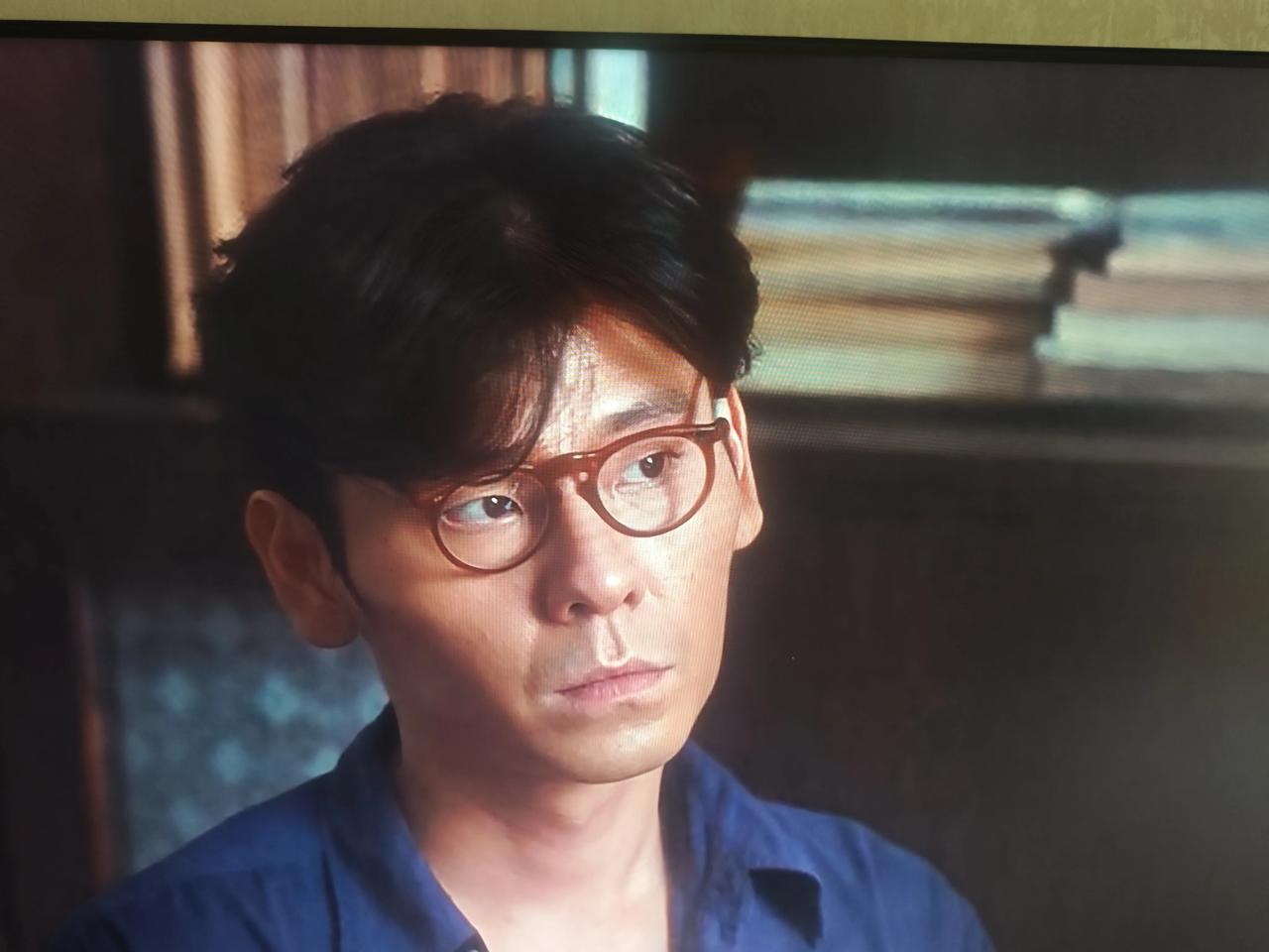 这个角色一看就不是好人
      昨天看了两集电视剧《重器》，还记不住剧中人物
