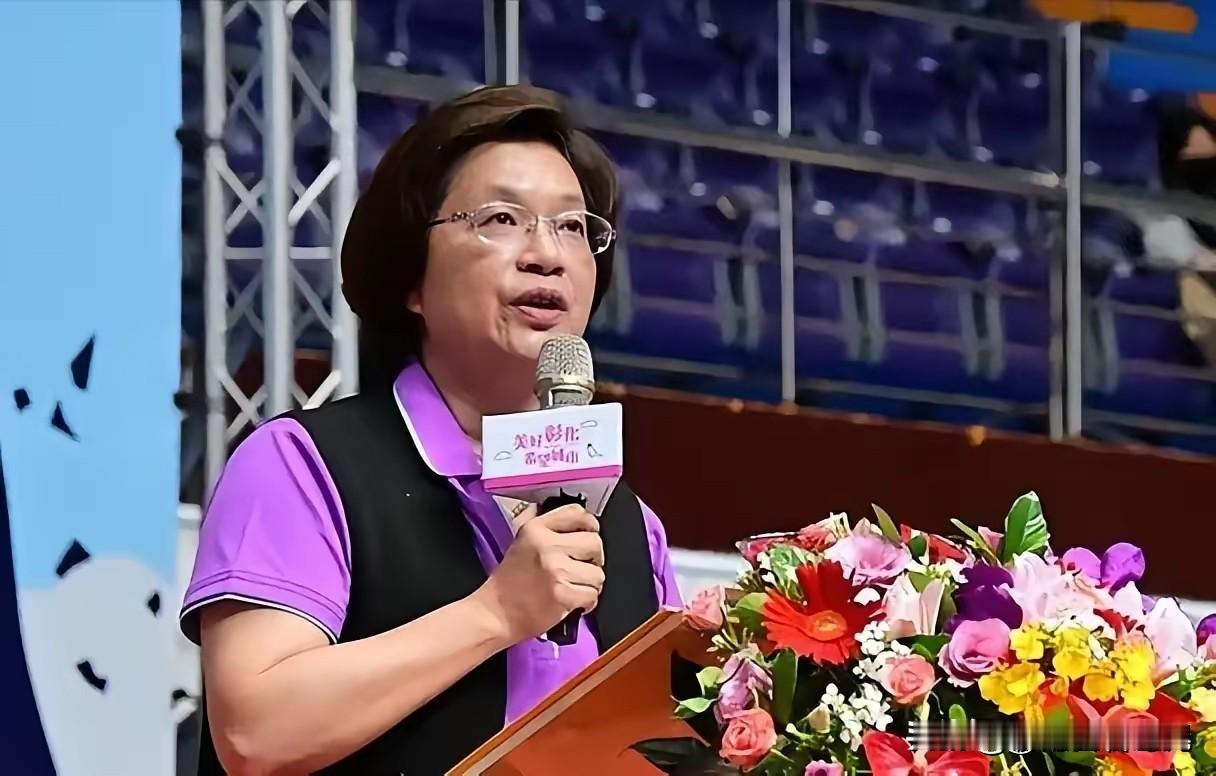 王惠美第4度缺席郑丽文组织的会议，再度拒绝魏平政站台。这一次，王惠美并没有选择置