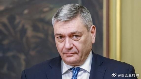 凤凰新闻【俄下最后通牒！警告中国两大邻国：敢向乌提供武器，必会采取报复】前言作为