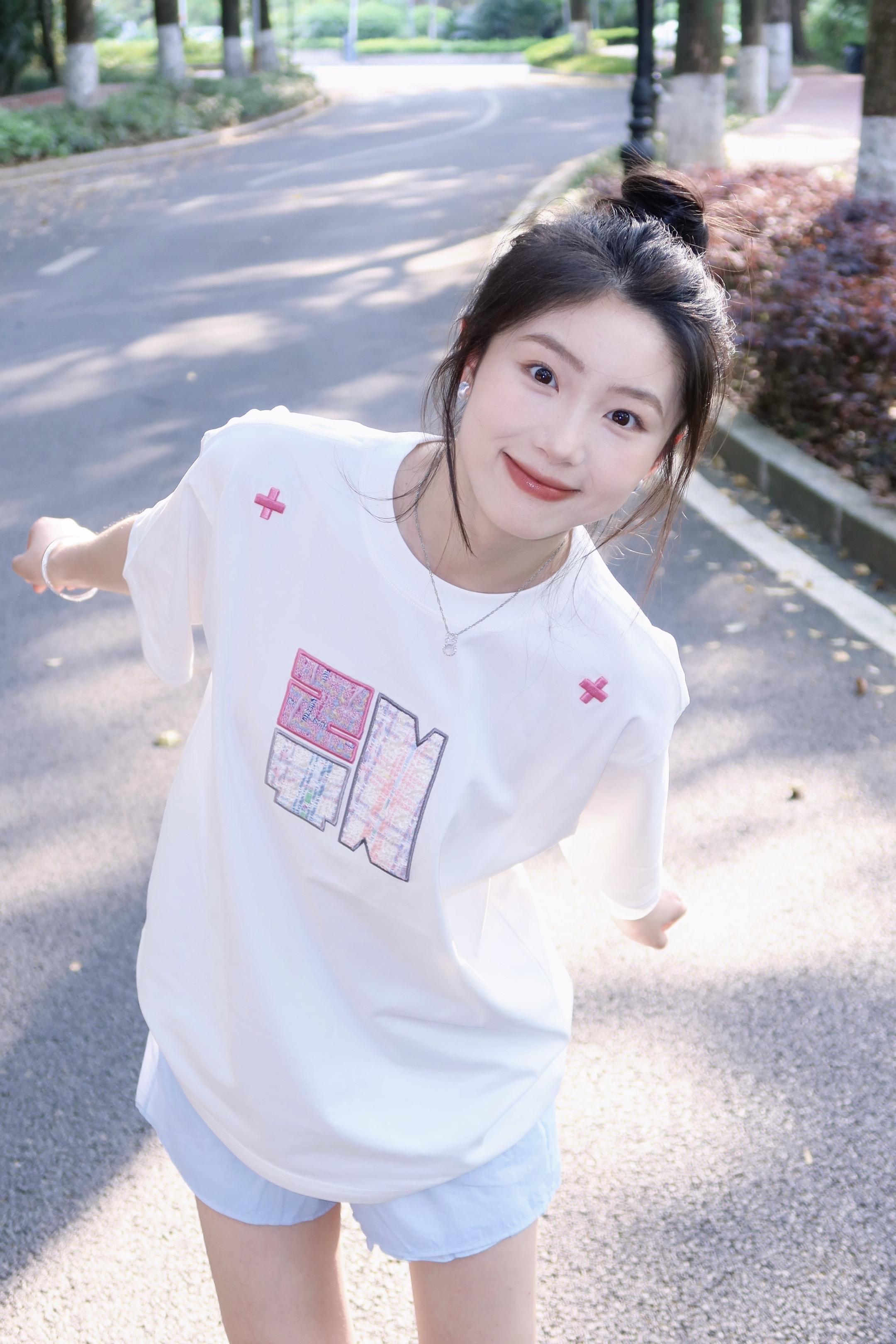 五月就听五月天。