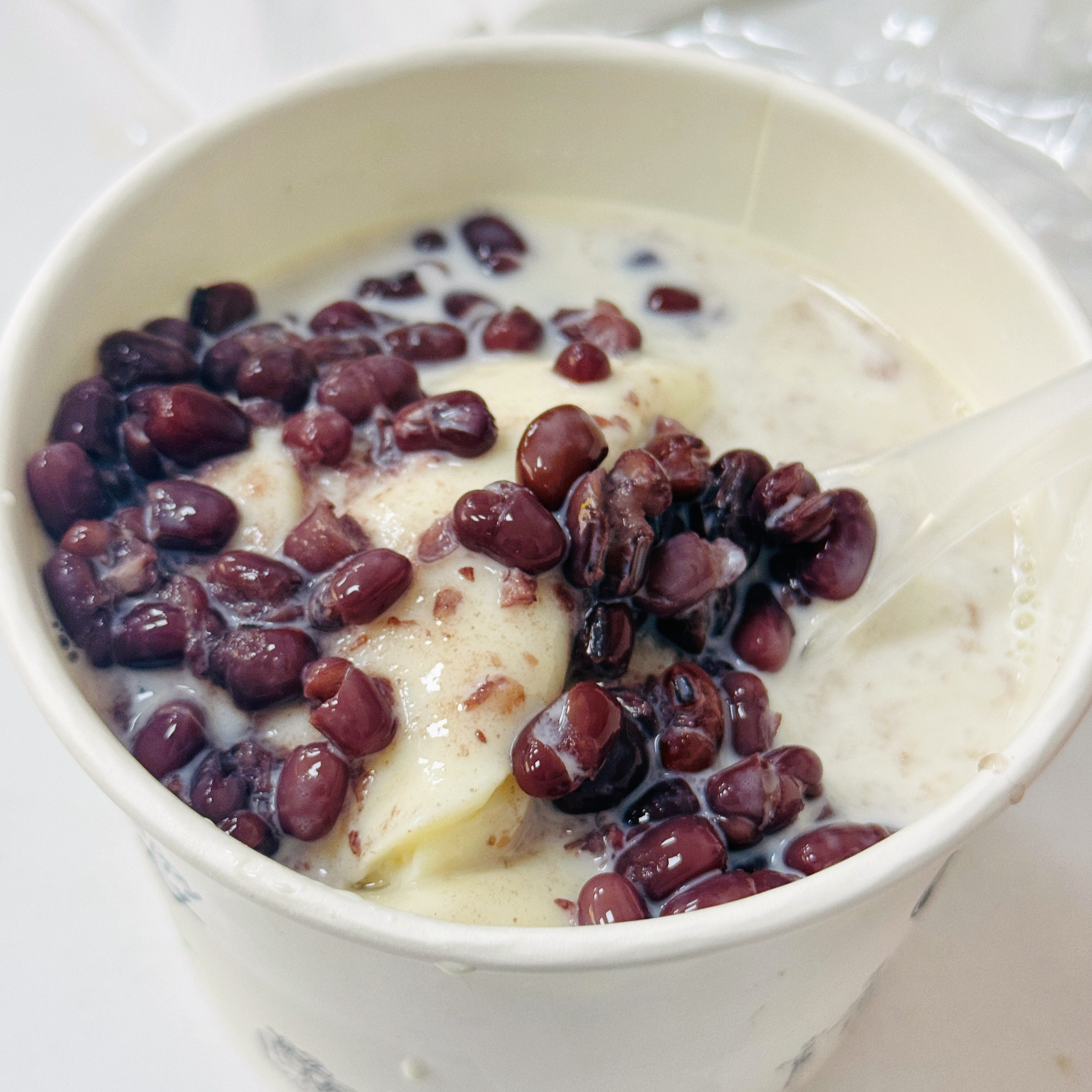 逛累了，吃碗冰冰的豆花回家睡觉