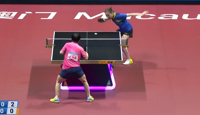 全运会乒乓球女团金牌赛，山东vs河北。第四盘，孙颖莎3比0王晓彤。比分：11-2