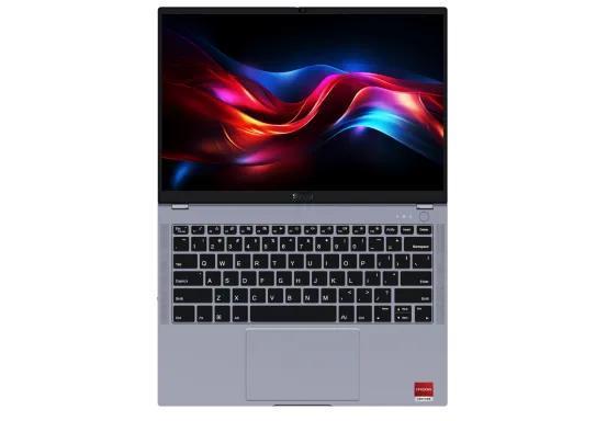 7月19日，苏超联赛南通对阵盐城，比赛节奏紧凑、看点拉满，而另一位“无声助攻者”