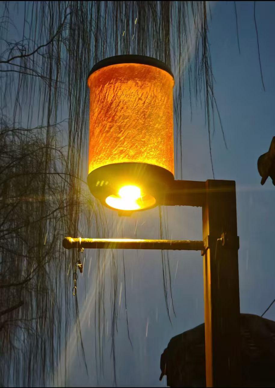 山山水水自然景，
歲歲月月都是情。