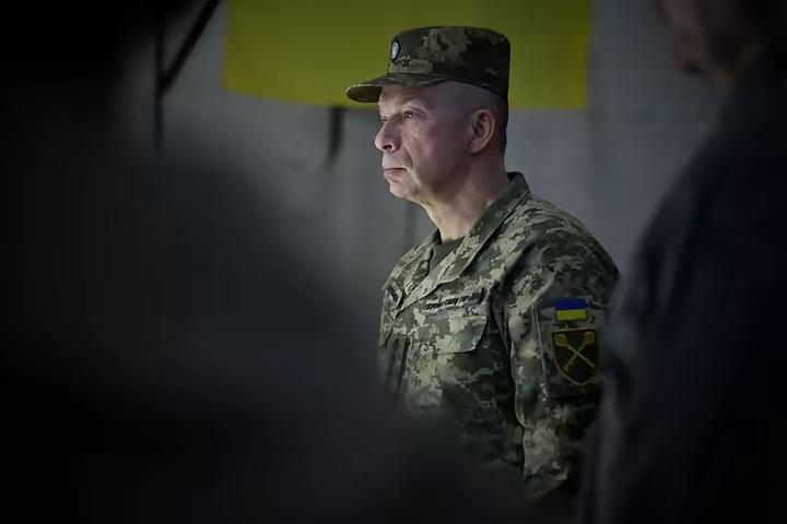 西尔斯基还在硬抗着，不承认红军城被俄罗斯占领。
          ​乌克兰武装