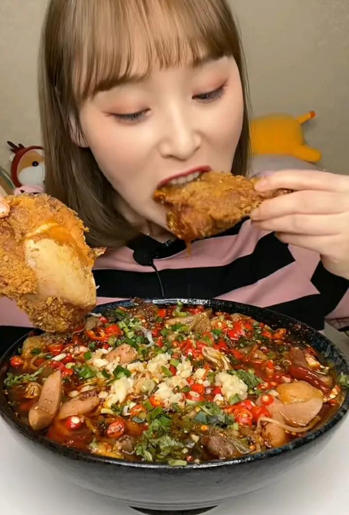 美食佳肴饱口福，美味人间尽欢颜。#中秋节的菜肴。# #中秋美味大餐# #美食好滋