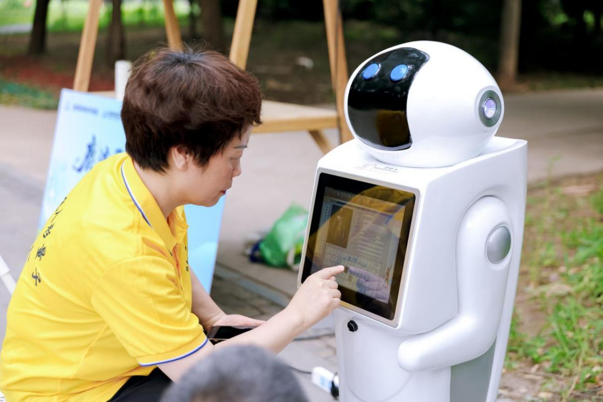 2026智慧康养机器人应用大赛首场实景实训落地北京亦庄南海子
