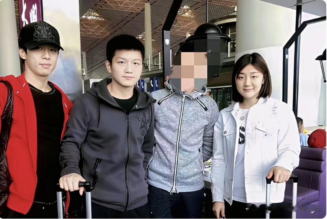 国乒三员猛将同框！樊振东、陈梦和林高远全是拼搏正能量。

小胖樊振东实打实的奥运
