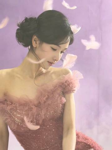 #陈都灵 扇耳光当然要快# 攻其不备哈哈哈哈哈嘟嘟好可爱 ​​​