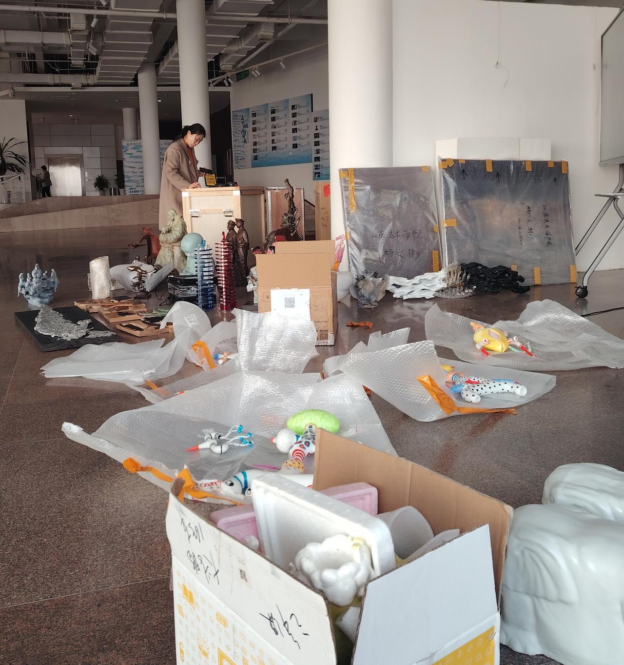 青岛市雕塑馆新展集中收件中，即将于2026年1月中旬开展，敬请关注！
中国城市雕