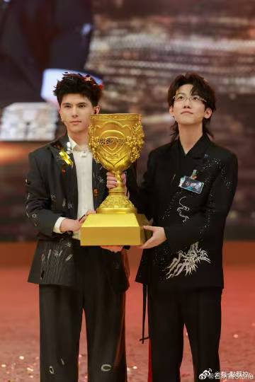 最强大脑13双脑王史上首个双脑王诞生！石明鑫与弗雷迪·汉德共享荣耀，中国战队绝境