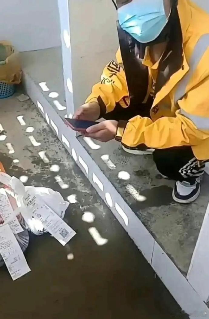 网友：你们还敢吃外卖吗？ ​ ​​​