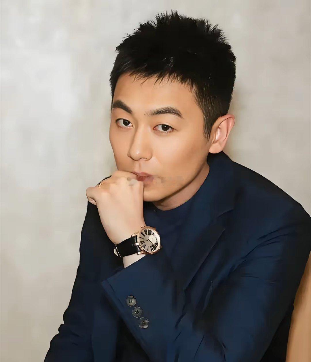 朱亚文“消失”了吗？娱乐圈最近好像少了朱亚文，真的，很多人都在说，他去哪了，跟郭