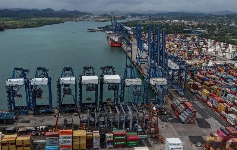 太欺负人了！巴拿马说抢就抢，直接封了长和运营28年的运河港口。

还撕毁合同、赶