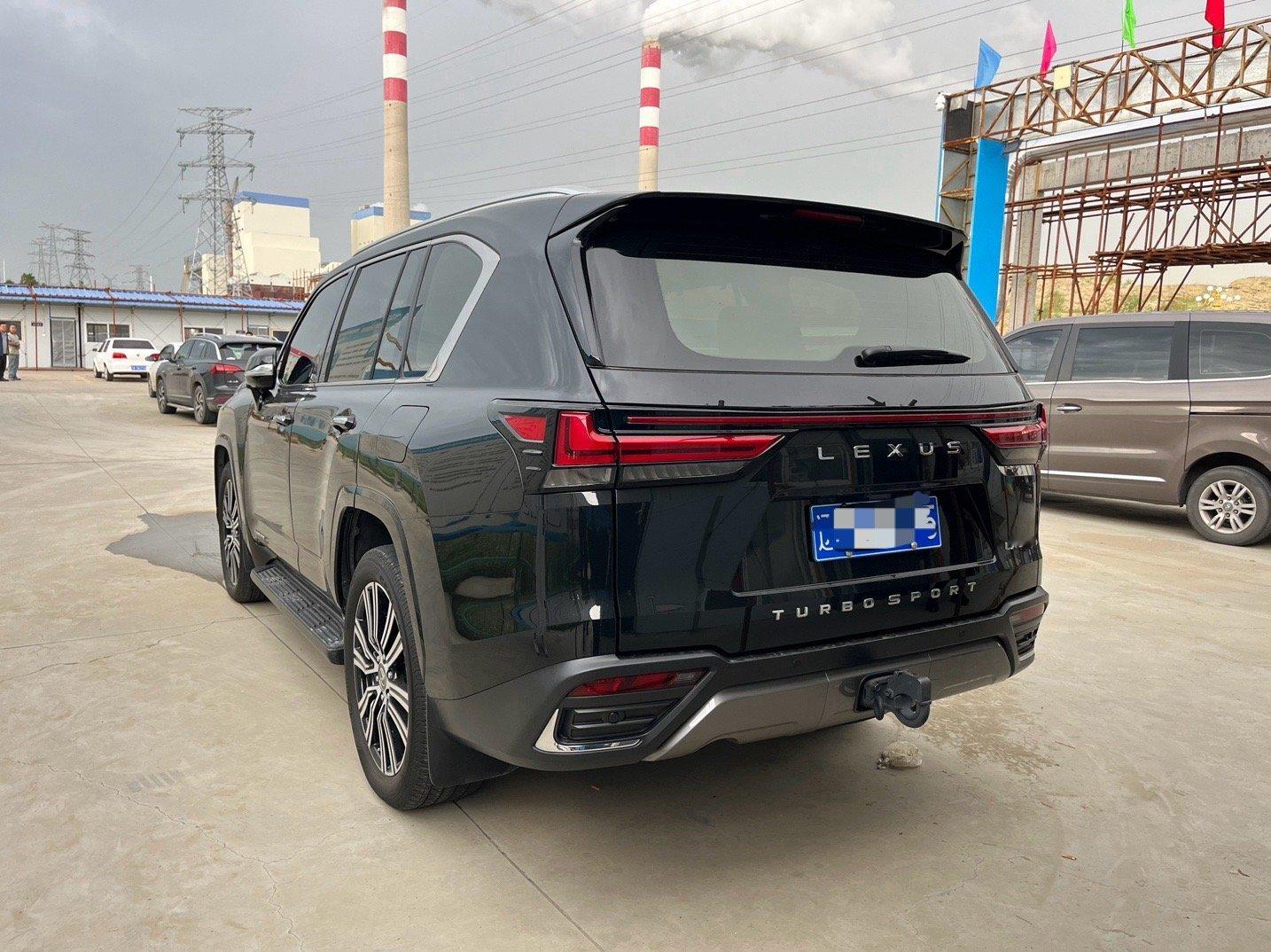 卧槽最新款LX600，车主说260多万买的[哆啦A梦吃惊]#yz77聊车##雷克