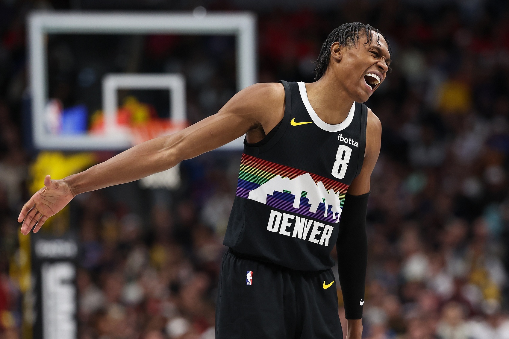NBA 快船有意追求佩顿·沃特森和比塔泽&并续约科林斯 