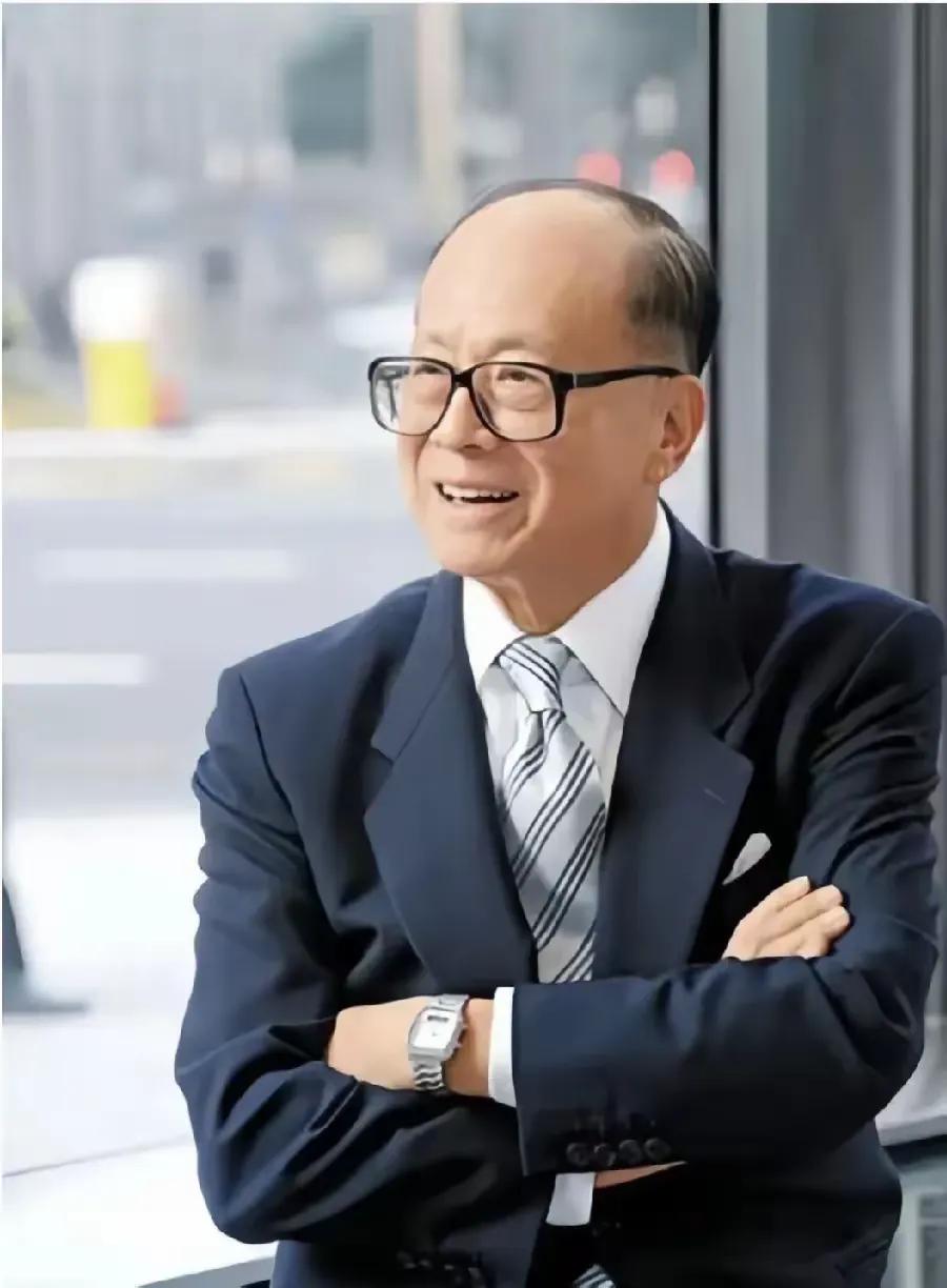 成功人士的顶级思维:
​第一:  缠绵勤奋，贪婪读书，最充分的去适应时代。
​第