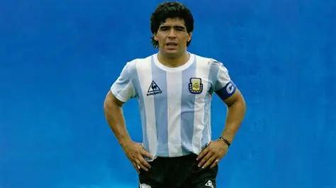 球王马拉多纳的身后事

阿根廷关于球王迭戈·马拉多纳死亡的新审判将重新开始，针对