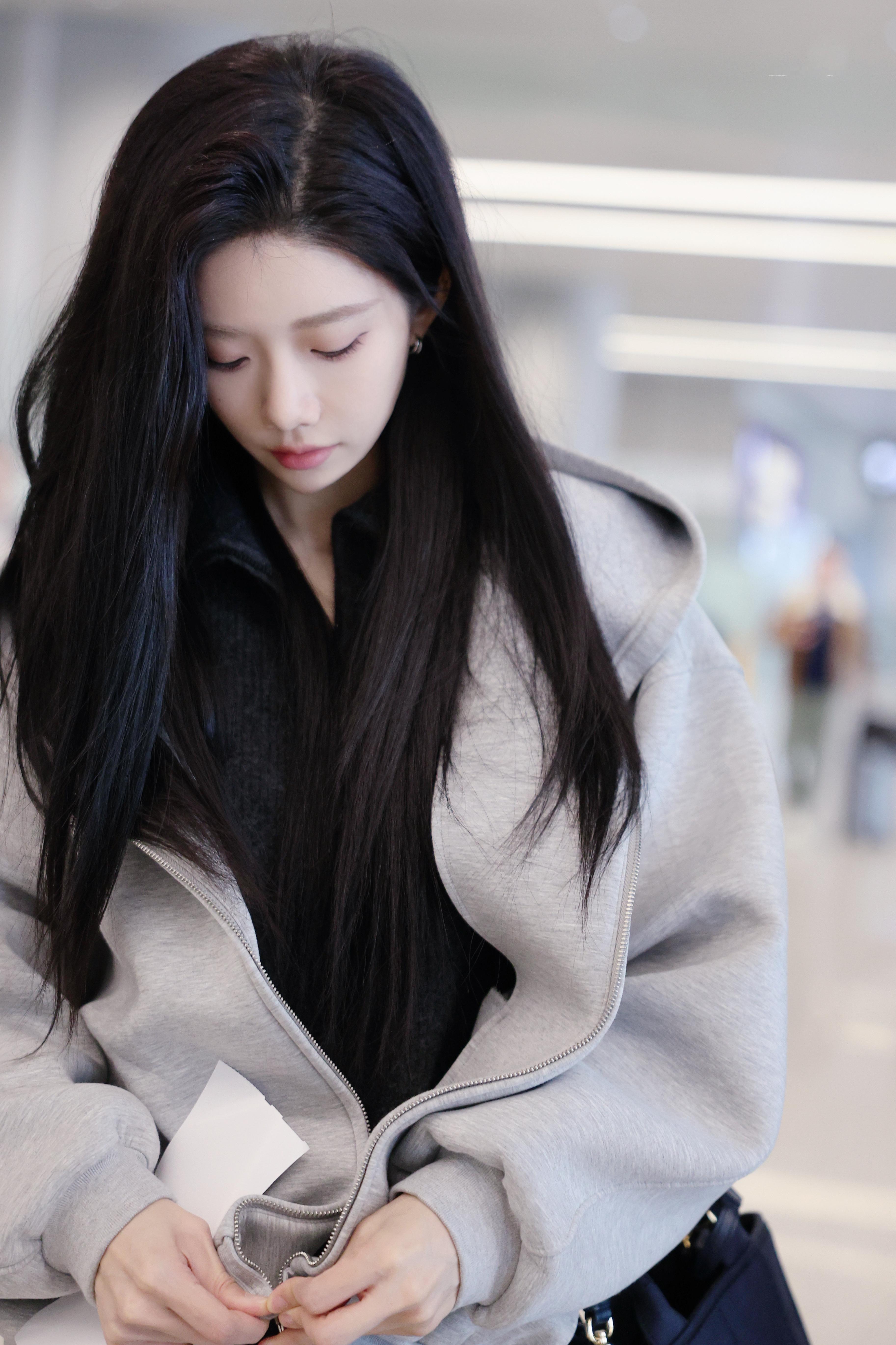 【沈梦瑶】沈梦瑶 11.27 上海虹桥机场出发✈