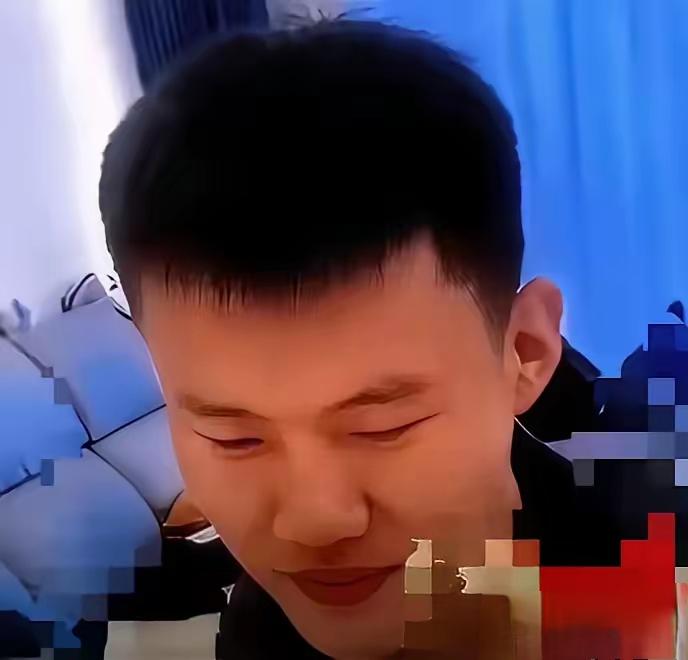 “方位正确，继续前进！”
这是25岁海军陆战队士兵谢丛欣在人世间的最后一句话，他