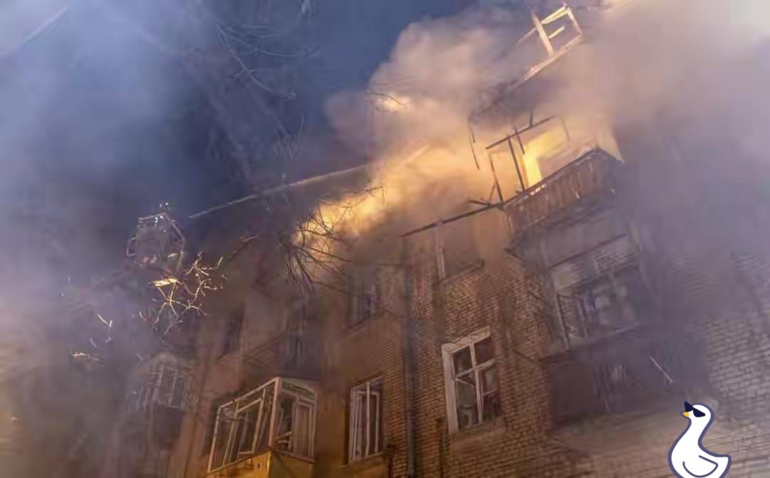 乌克兰总统泽连斯基宣布

乌克兰总统泽连斯基1月24日表示，俄罗斯当天凌晨对乌克