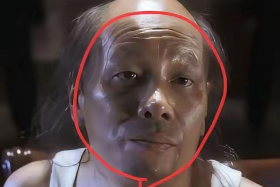 这才是武者！75岁高龄单挑时光，梁小龙用骨头硬碰硬击碎所有质疑！
每天3小时训练