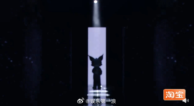 喵娲娲 星空毯主理人喵娲娲亮相微博之夜红毯