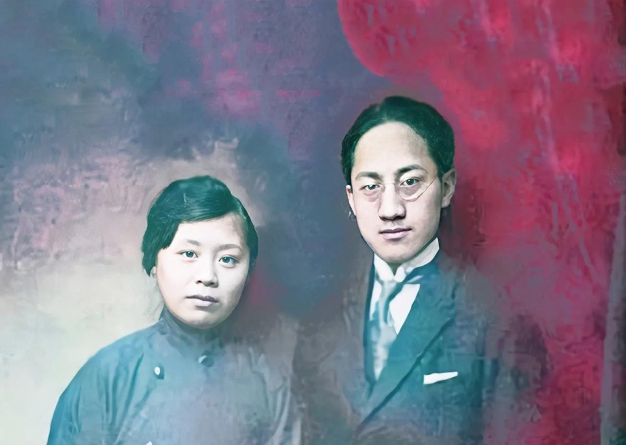 抗战爆发后，张幼仪欣喜若狂地对家人说：“发财的机会终于来了！”此时的张幼仪已经是