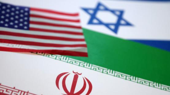 沙特、阿联酋求救中国，中方：将派特使
 
这一外交成果受到国际社会的普遍认可，也