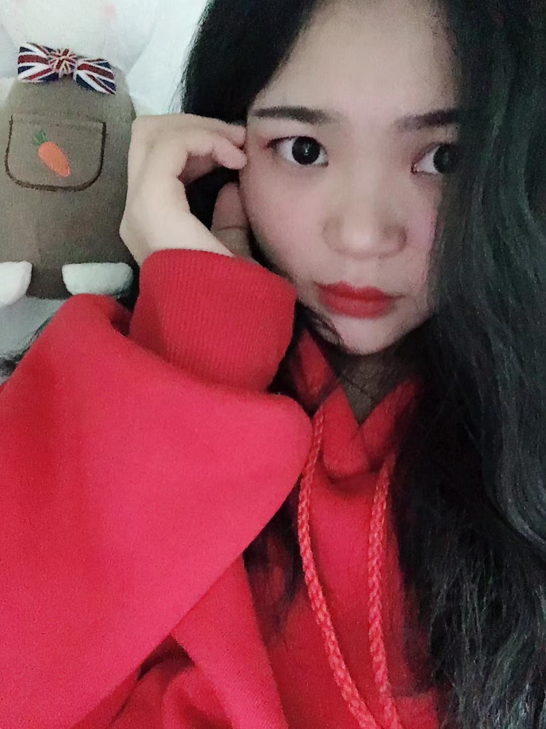 恋爱脑： 你看，他满眼都是你，爱一个人的眼神是藏不住的             