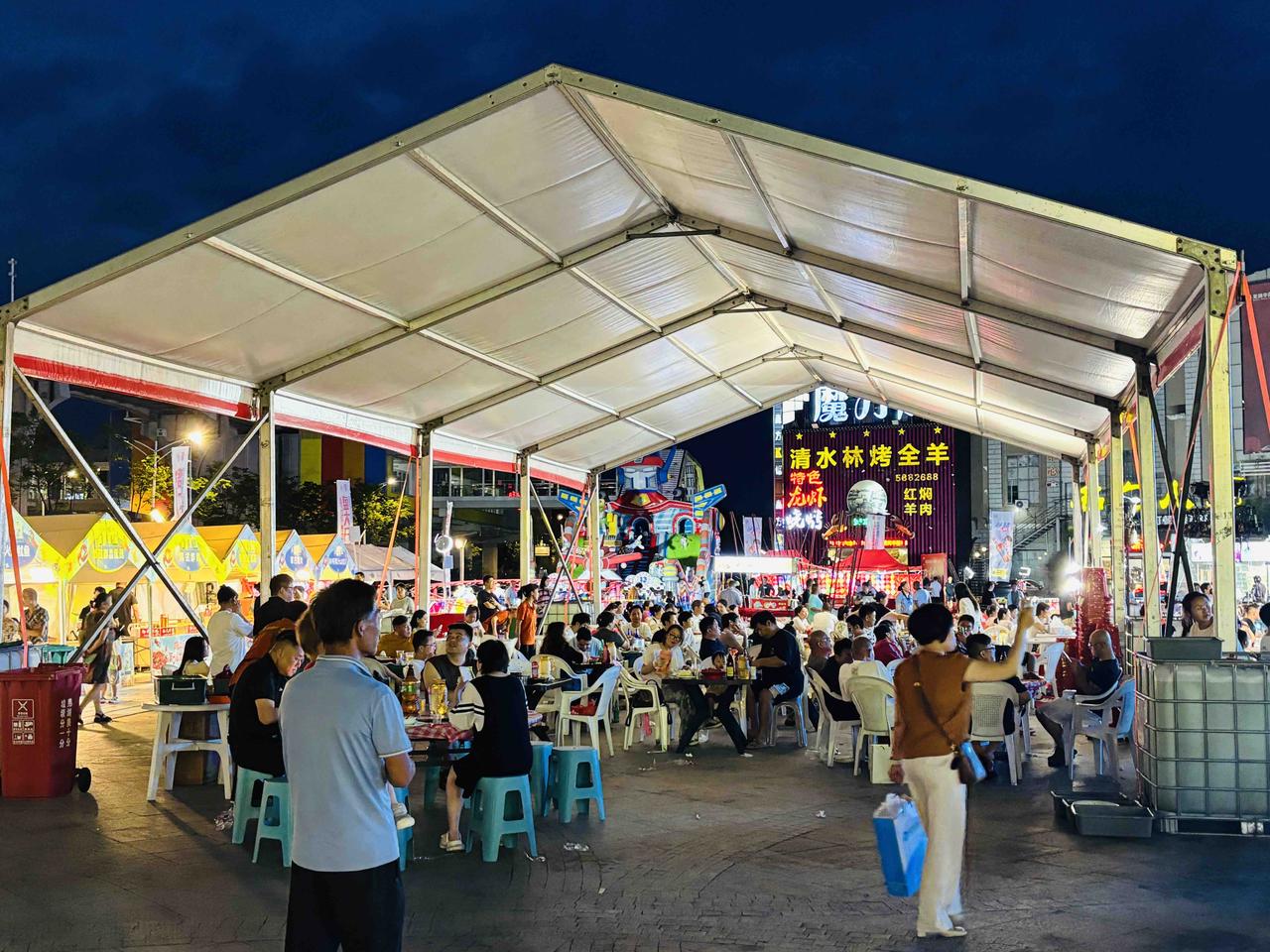 烟火赴盛夏！芜湖鸠江区湾里街道首届龙虾啤酒美食节，瑞龙龙虾节，嗨爆一夏[祝福][