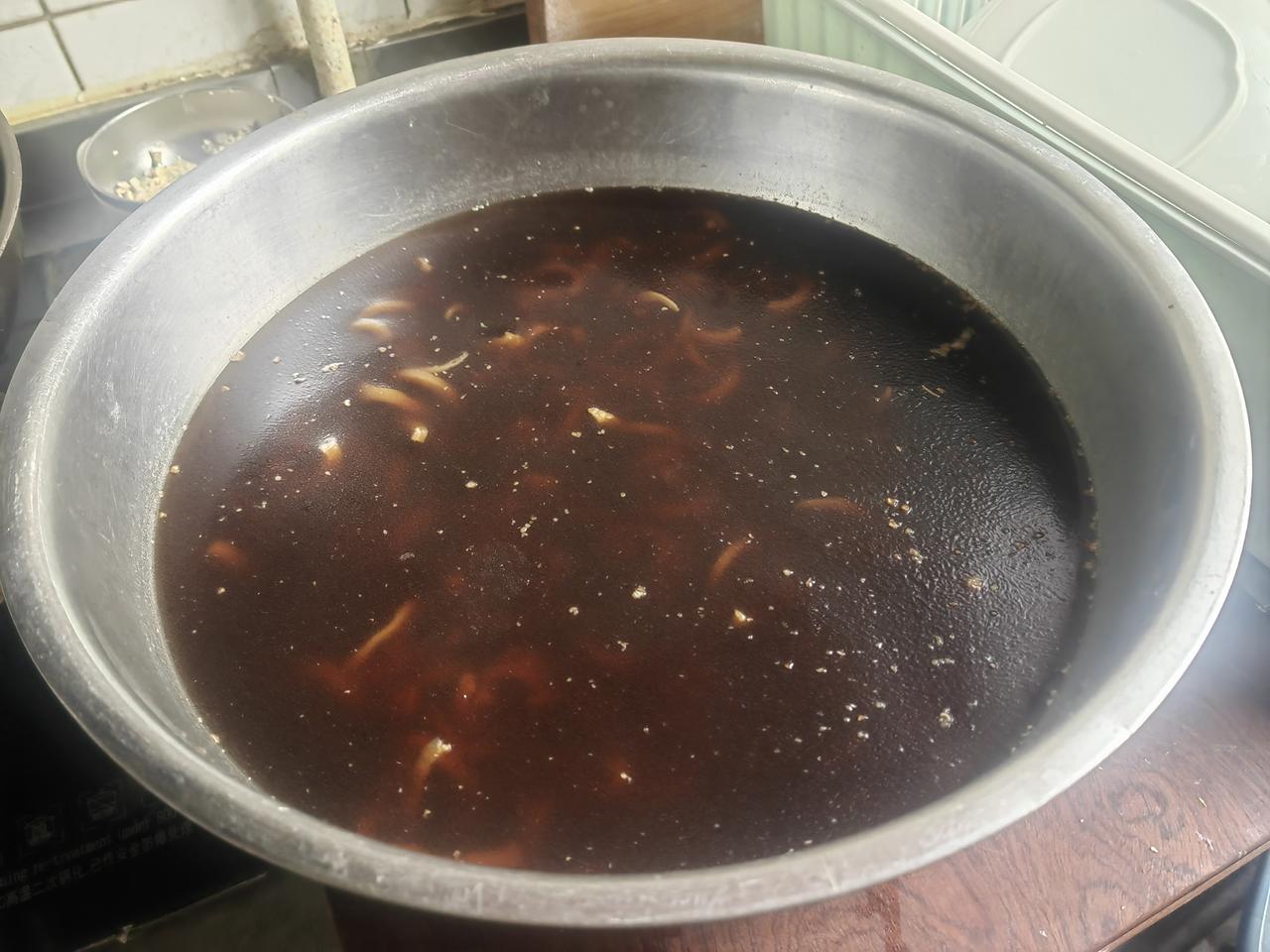 自己动手丰衣足食，自制的猪皮冻又好吃又便宜。
今天上午去北京五道口菜市场，买了7